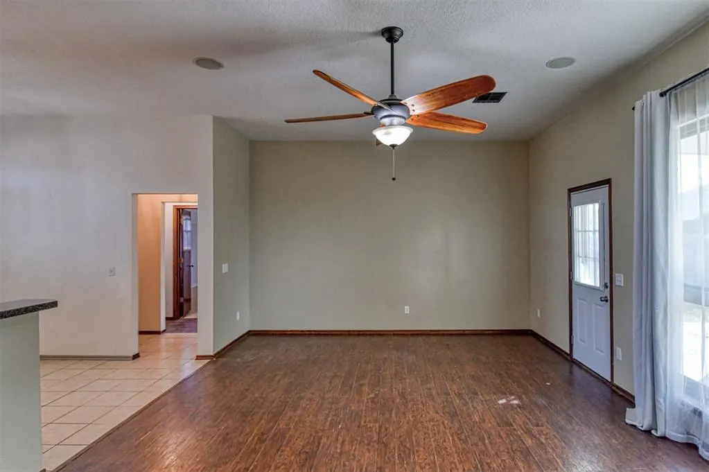 Photo 16 — 640 SW 161st Street, Oklahoma City, OK 73170