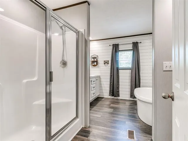 Photo 4 — 31170 Palimino Drive, Tecumseh, OK 74873