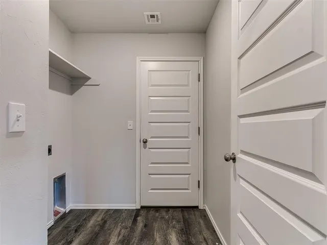 Photo 5 — 621 NW 119th Street, Oklahoma City, OK 73114