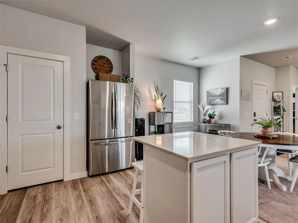 Photo 9 — 13056 Mannington Road, Edmond, OK 73025