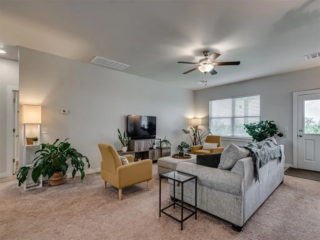 Photo 13 — 13056 Mannington Road, Edmond, OK 73025