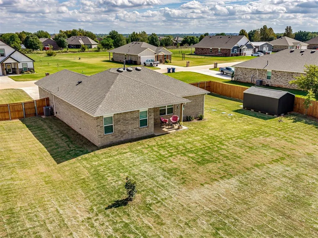 Photo 37 — 13056 Mannington Road, Edmond, OK 73025