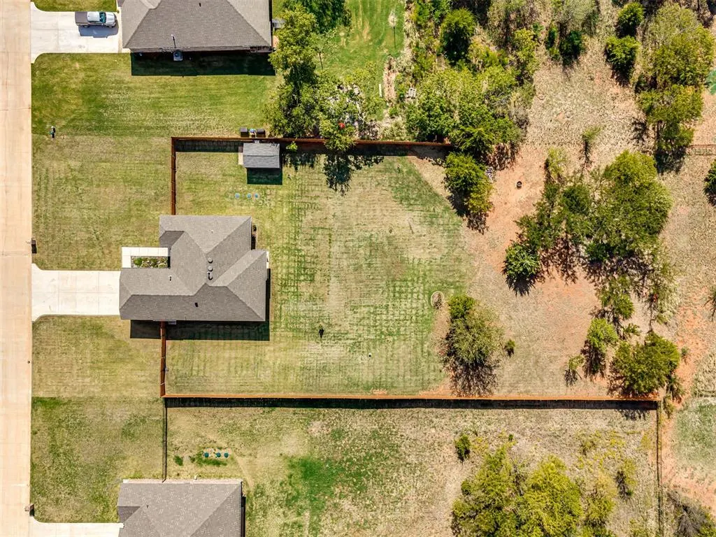 Photo 39 — 13056 Mannington Road, Edmond, OK 73025