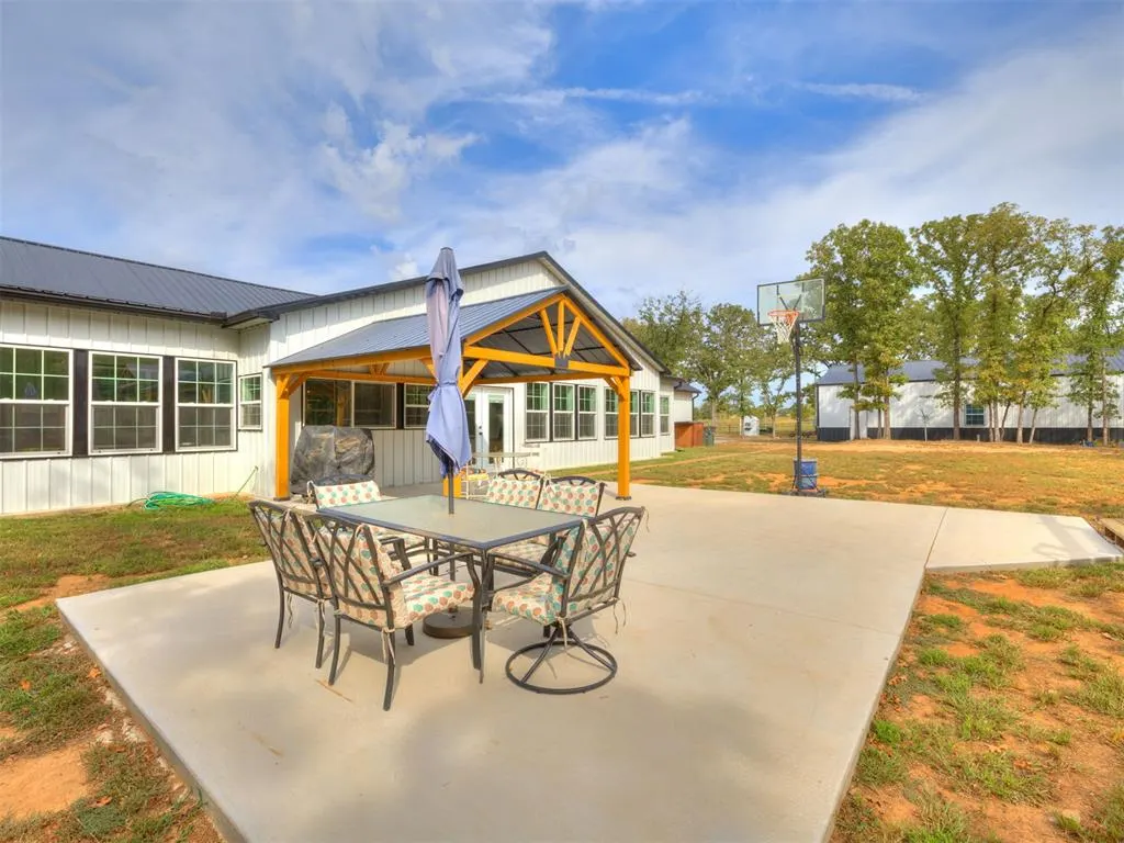 Photo 44 — 23975 S 417th West Avenue, Bristow, OK 74010