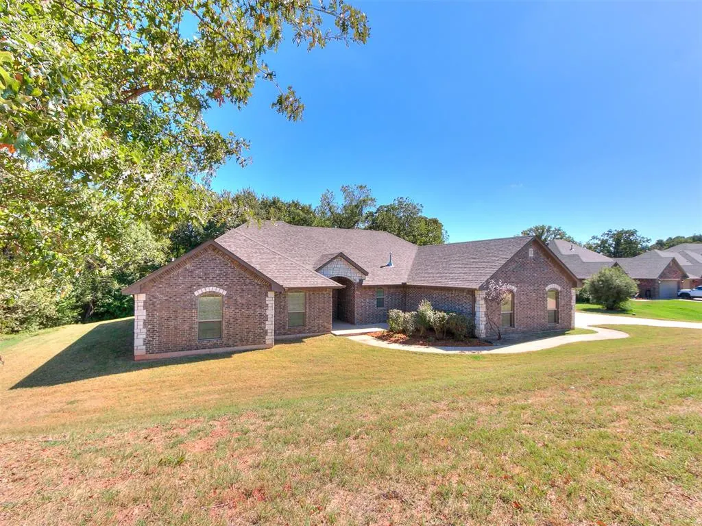 Front exterior — 12190 Maple Lane, Guthrie, OK 73044