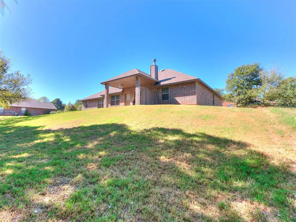 Photo 5 — 12190 Maple Lane, Guthrie, OK 73044