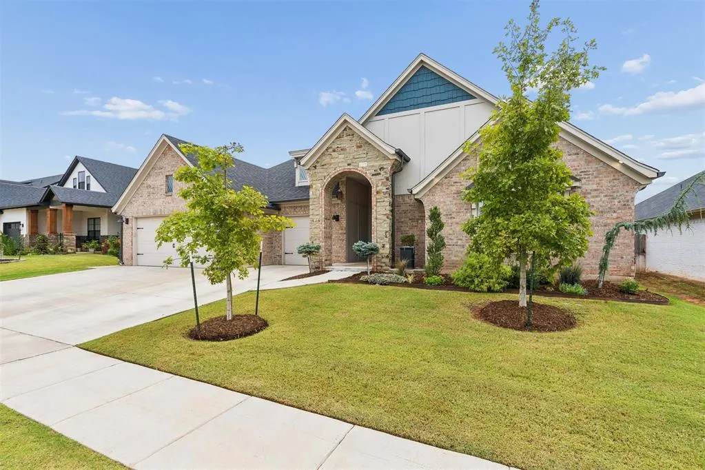 Photo 2 — 412 Maybury Drive, Norman, OK 73069