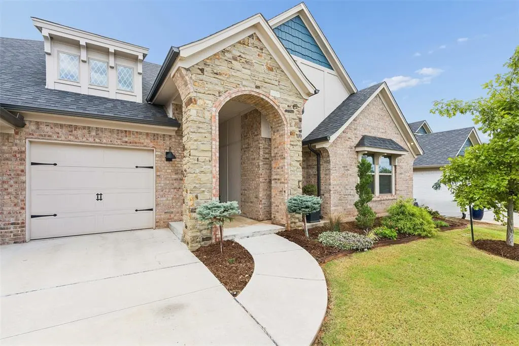Photo 3 — 412 Maybury Drive, Norman, OK 73069