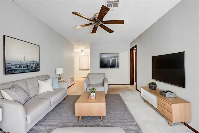 Photo 3 — 663 W Perry Drive, Mustang, OK 73064