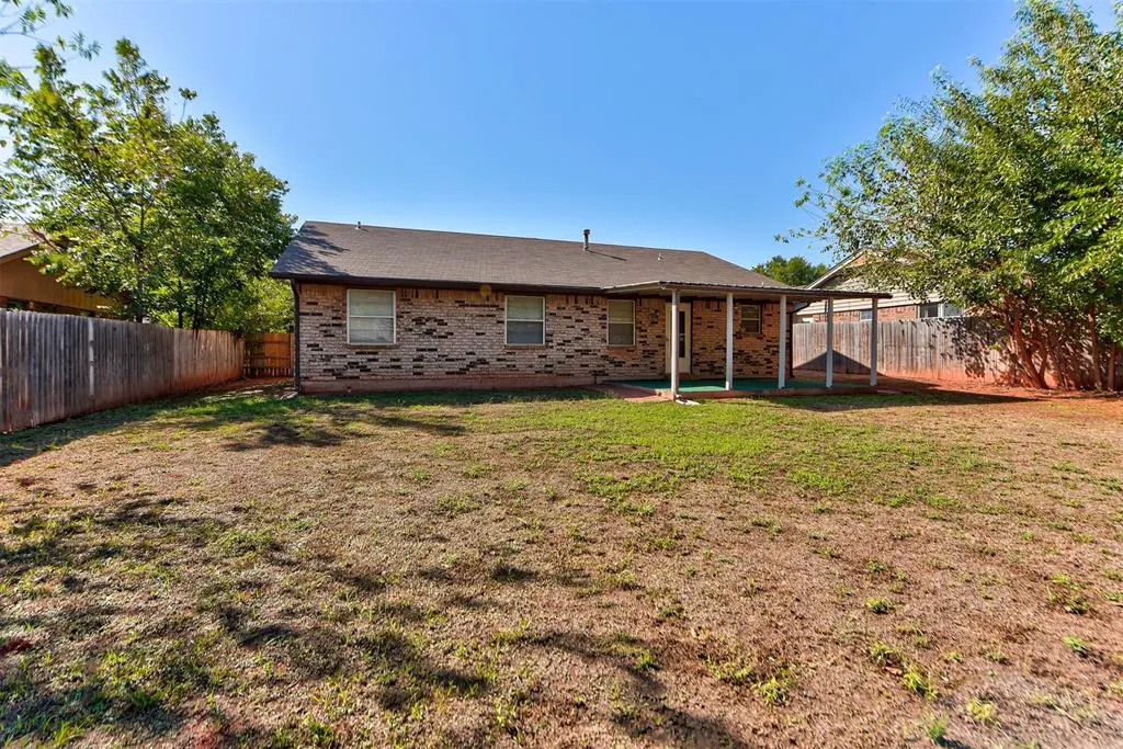 Photo 21 — 663 W Perry Drive, Mustang, OK 73064