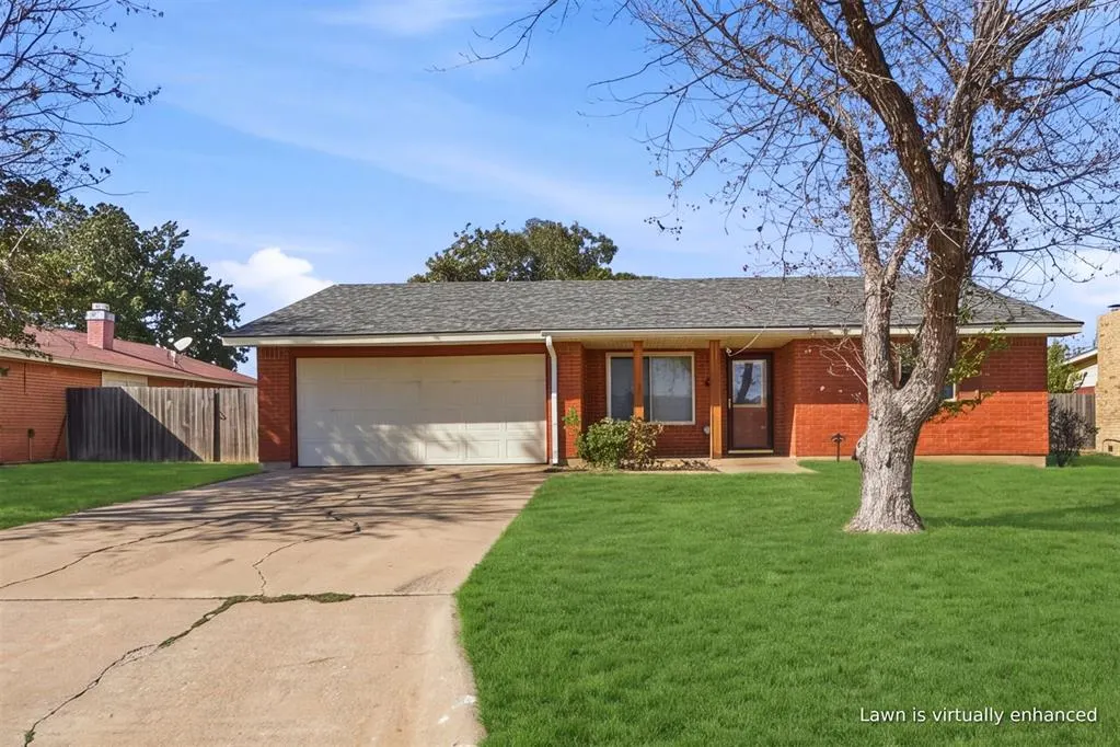 Front exterior — 1813 Taft Street, Altus, OK 73521