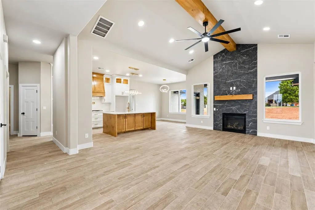 Photo 6 — 600 Eagle Lake Lane, Newcastle, OK 73065