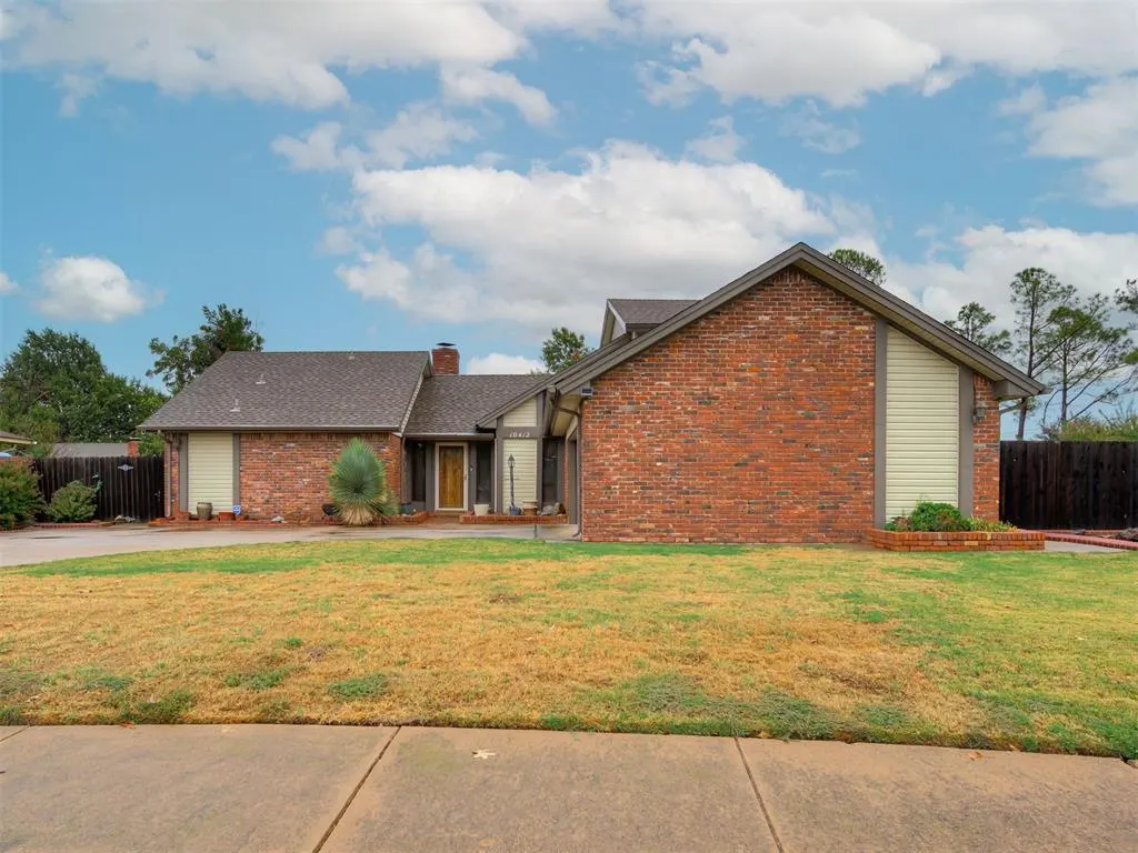 Photo 3 — 10412 Hallmark Circle, Oklahoma City, OK 73139