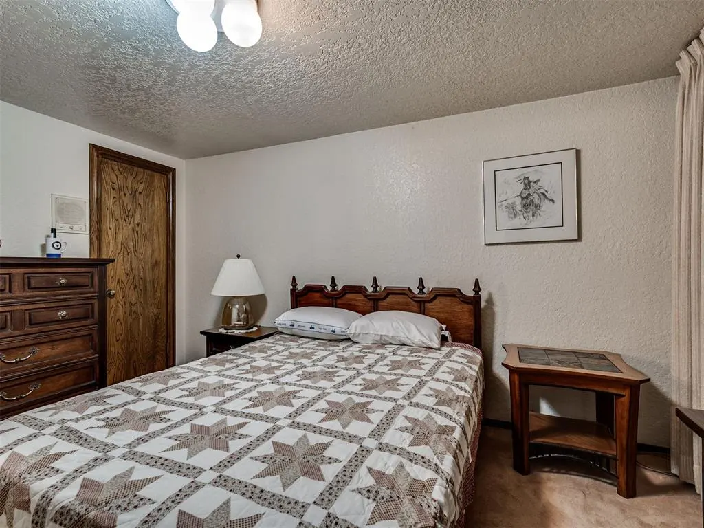 Photo 23 — 10412 Hallmark Circle, Oklahoma City, OK 73139