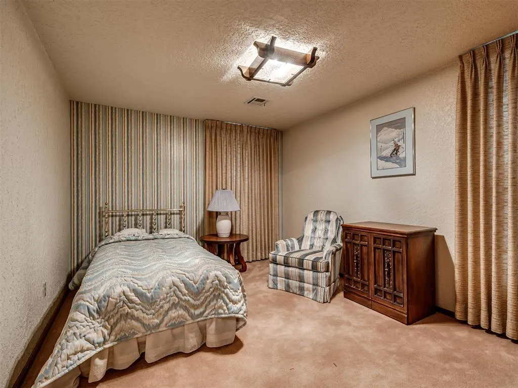 Photo 26 — 10412 Hallmark Circle, Oklahoma City, OK 73139