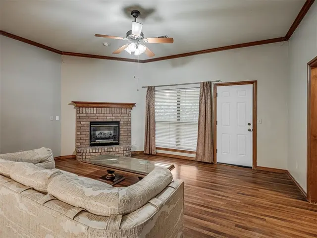 Photo 8 — 2517 Bellaire Drive, Moore, OK 73160