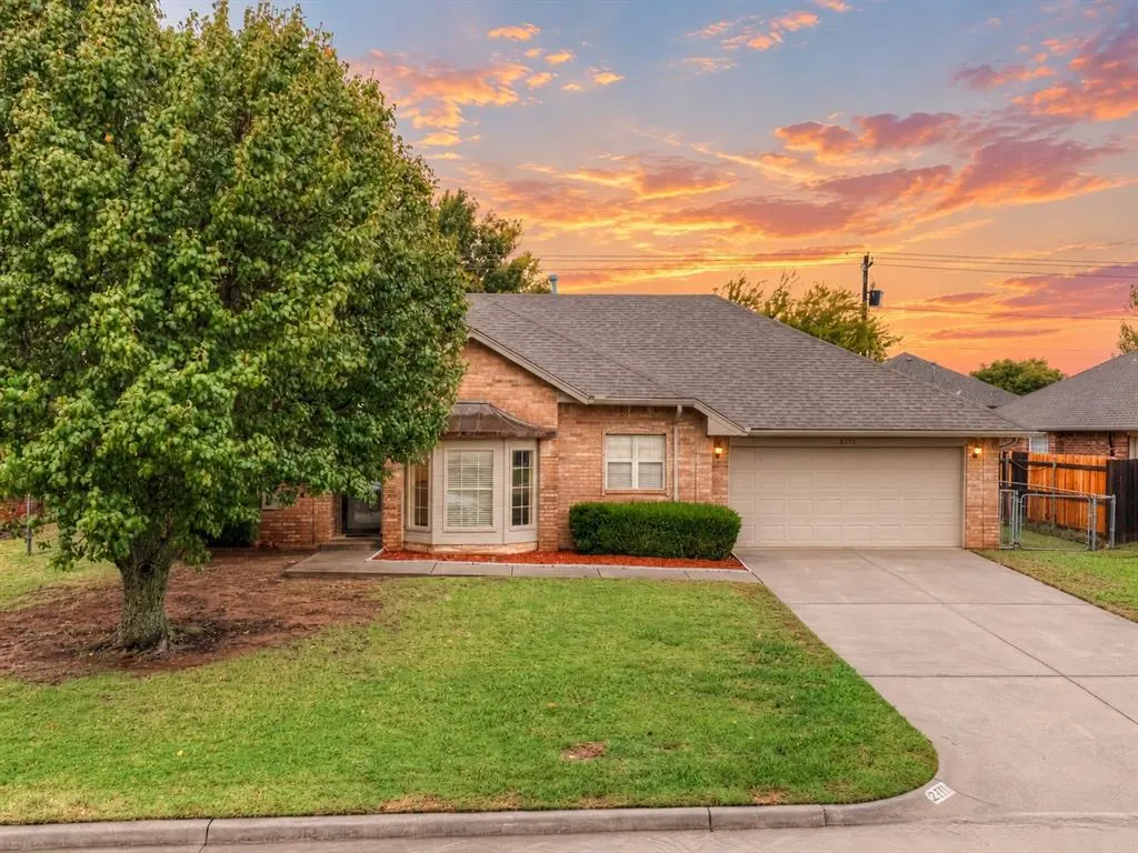 Photo 36 — 2517 Bellaire Drive, Moore, OK 73160