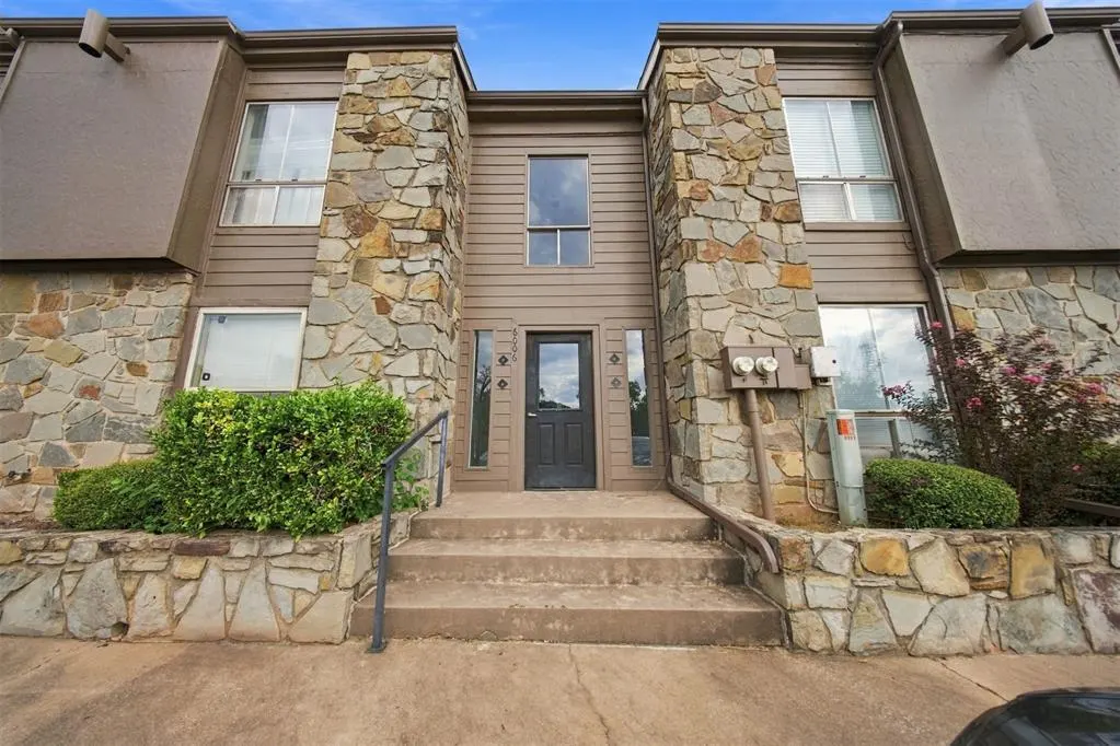 Front exterior — 6000 N Penn Avenue 9, Oklahoma City, OK 73112
