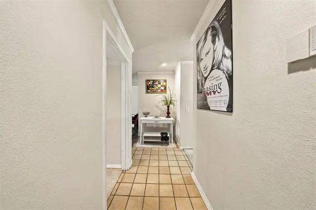 Photo 2 — 6000 N Penn Avenue 9, Oklahoma City, OK 73112
