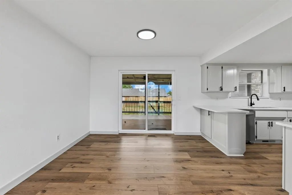 Photo 6 — 1104 NE 25th Street, Moore, OK 73160