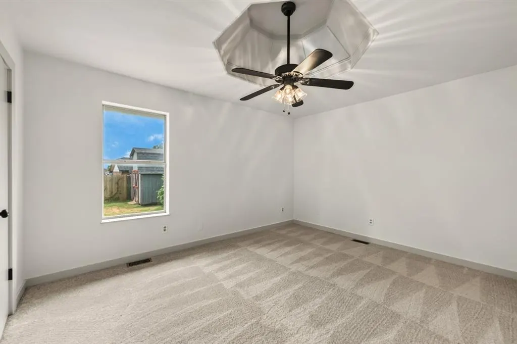 Photo 10 — 1104 NE 25th Street, Moore, OK 73160