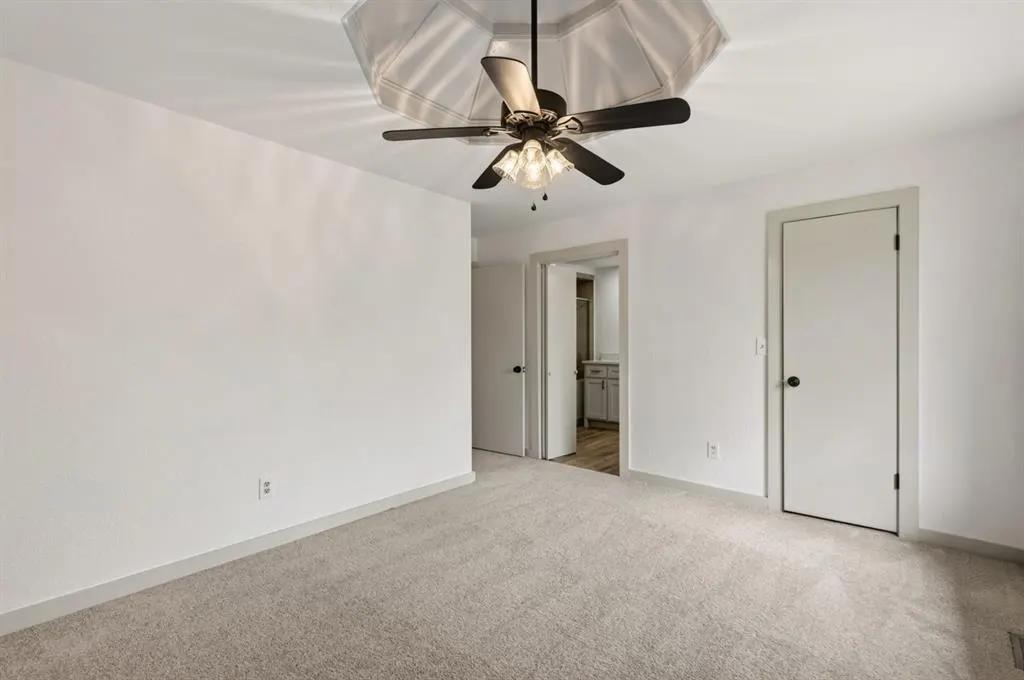Photo 11 — 1104 NE 25th Street, Moore, OK 73160