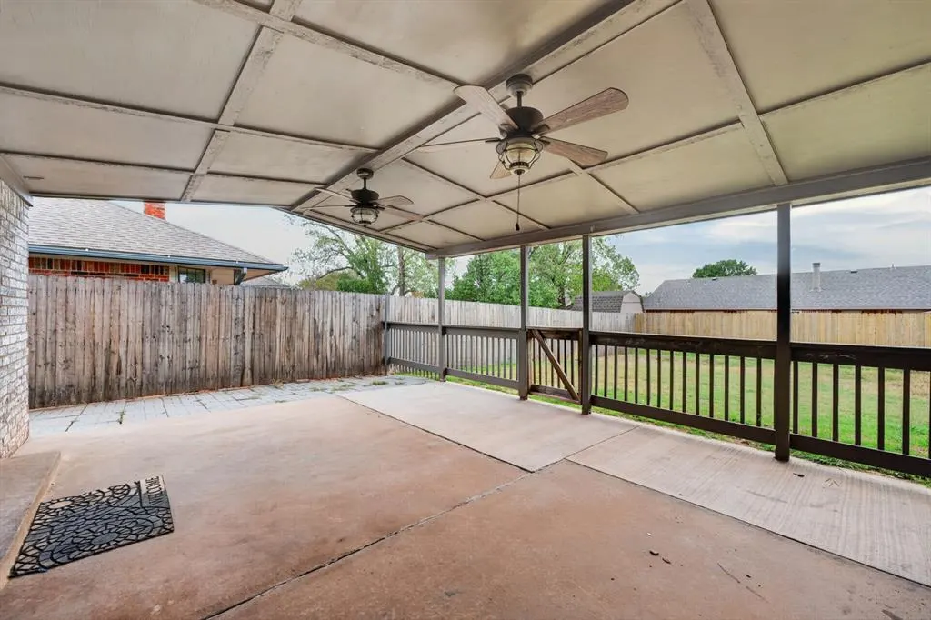 Photo 27 — 1104 NE 25th Street, Moore, OK 73160