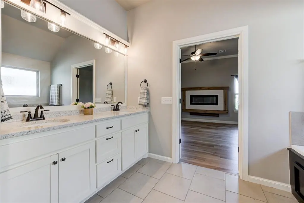 Photo 28 — 11809 Loren Brook Lane, Yukon, OK 73099