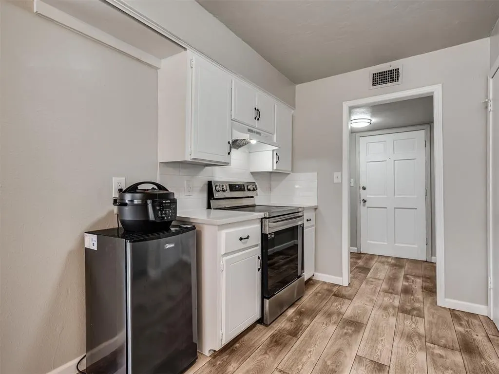 Photo 14 — 1725 E Lindsey Street 2, Norman, OK 73071