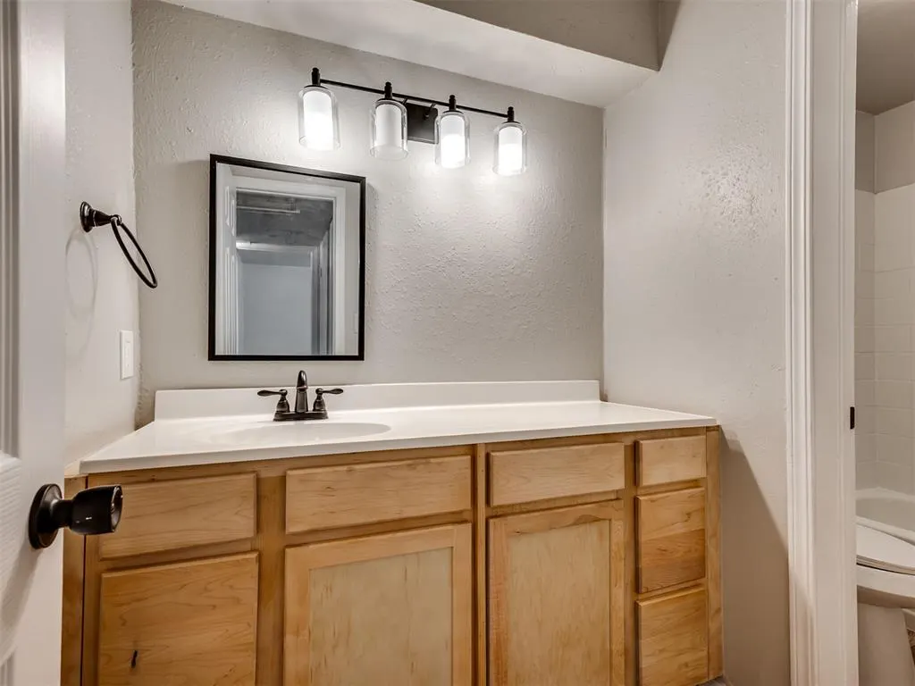 Photo 27 — 1725 E Lindsey Street 2, Norman, OK 73071