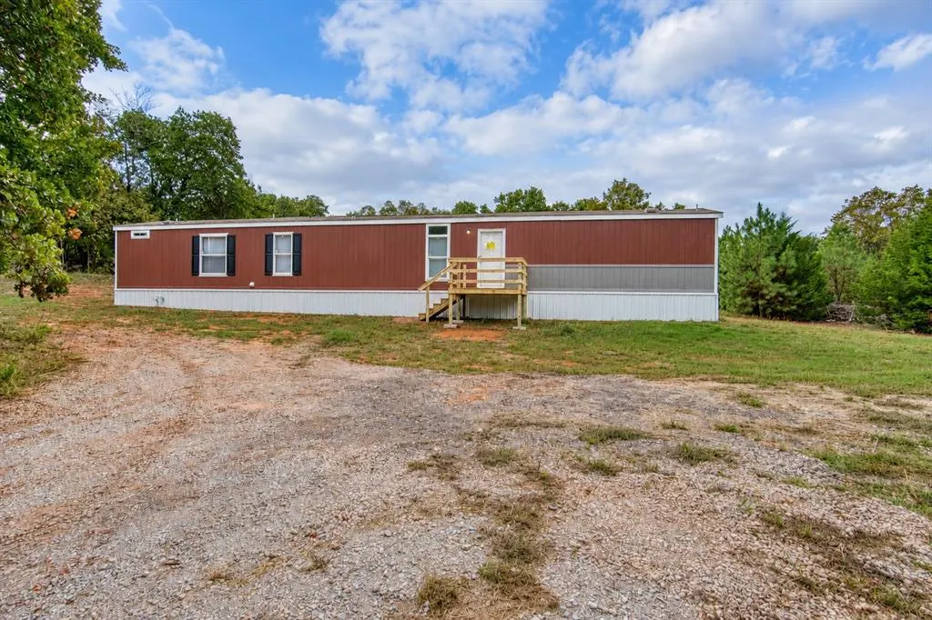 Front exterior — 332707 E Caprock Drive, Wellston, OK 74881