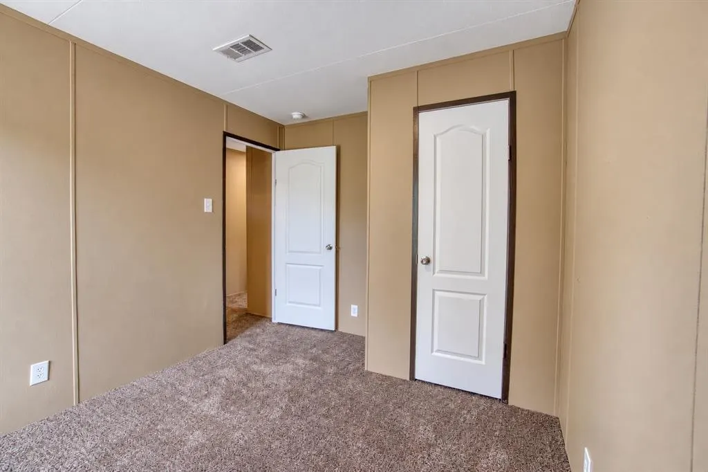 Photo 14 — 332707 E Caprock Drive, Wellston, OK 74881