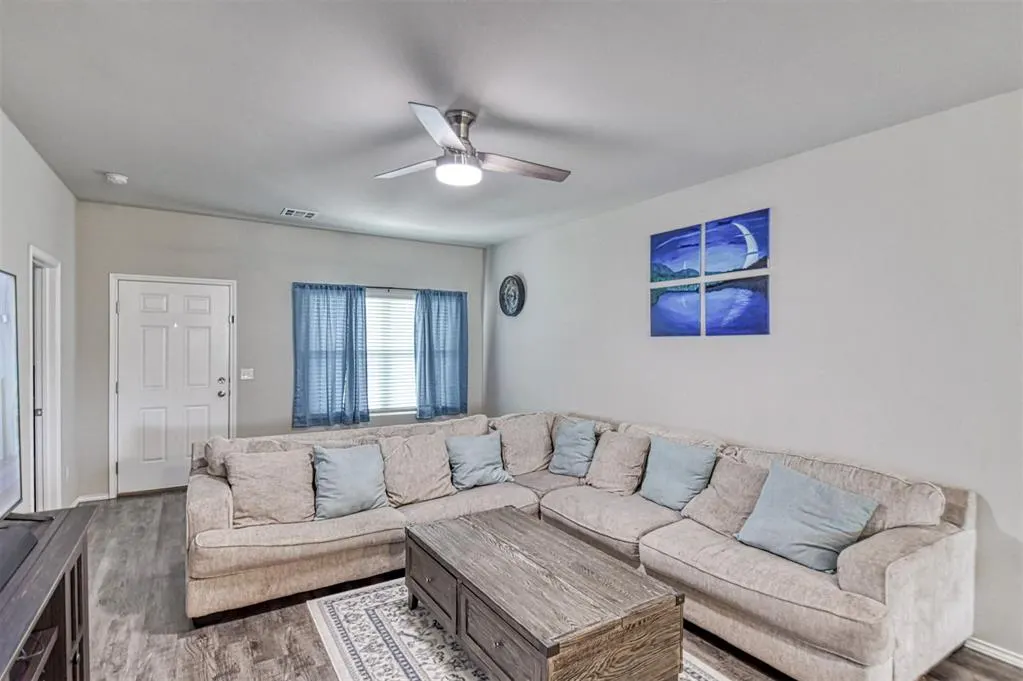 Photo 6 — 311 Waterside Drive, Newcastle, OK 73065
