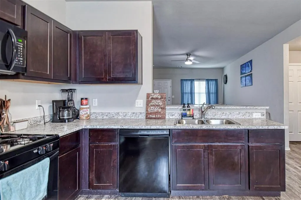 Photo 9 — 311 Waterside Drive, Newcastle, OK 73065