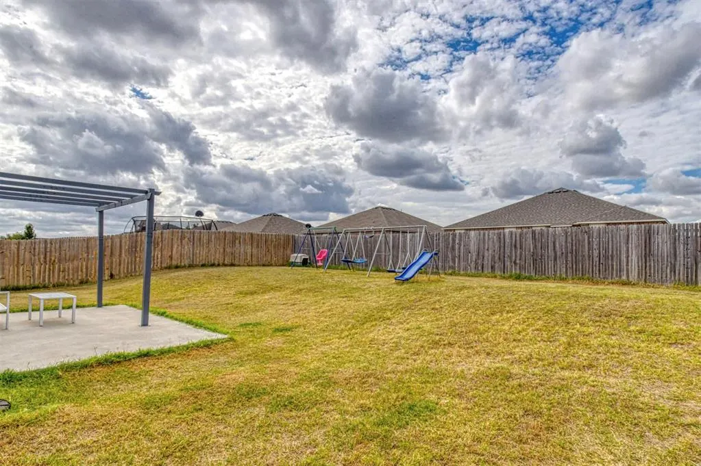 Photo 33 — 311 Waterside Drive, Newcastle, OK 73065