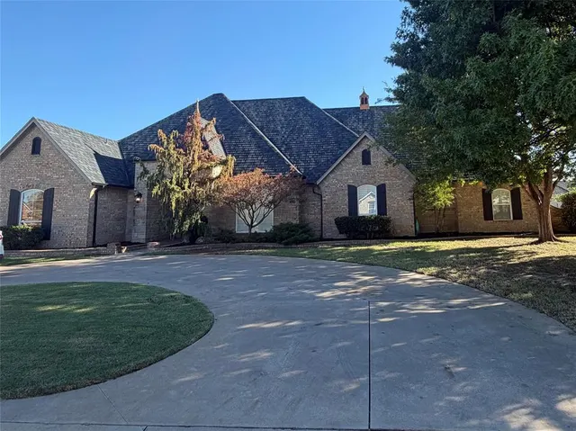 Front exterior — 2132 Avian Way, Oklahoma City, OK 73170