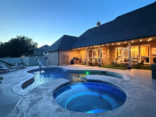 Photo 2 — 2132 Avian Way, Oklahoma City, OK 73170