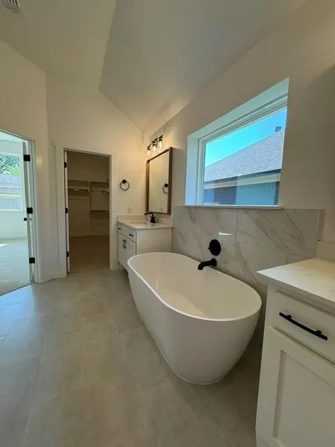 Photo 27 — 3017 James Way, Guthrie, OK 73044