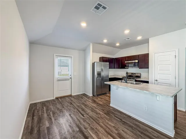 Photo 2 — 1213 Corner Brook Drive, Purcell, OK 73080