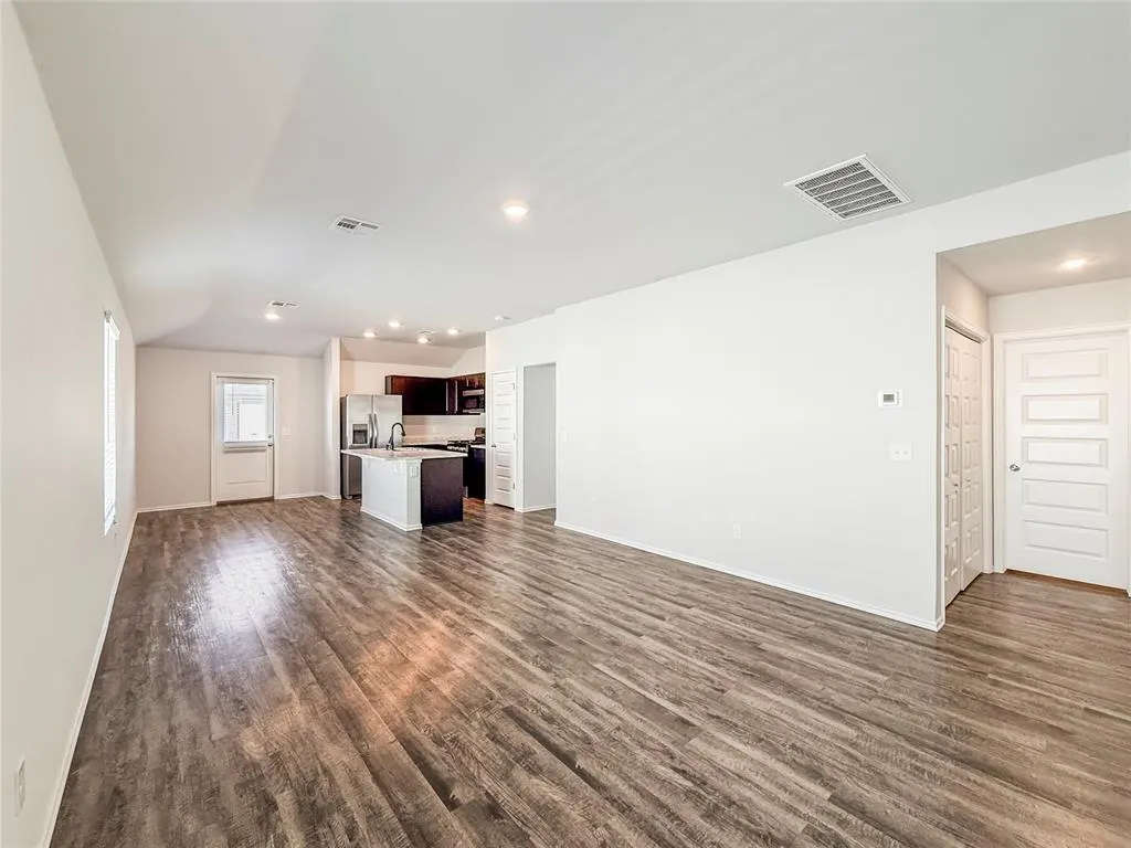 Photo 5 — 1213 Corner Brook Drive, Purcell, OK 73080