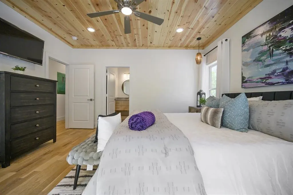 Photo 18 — 306 Gentry Oak Lane, Broken Bow, OK 74728