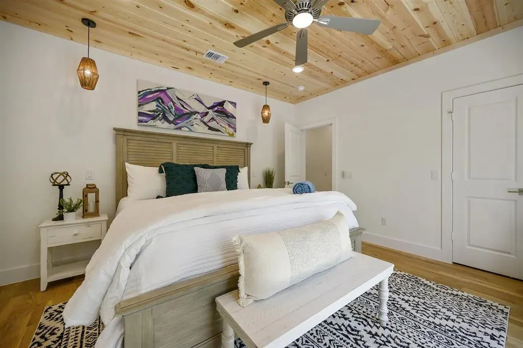 Photo 19 — 306 Gentry Oak Lane, Broken Bow, OK 74728