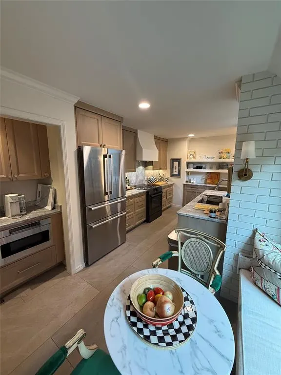 Photo 7 — 2825 NW Grand Boulevard 19, Nichols Hills, OK 73116