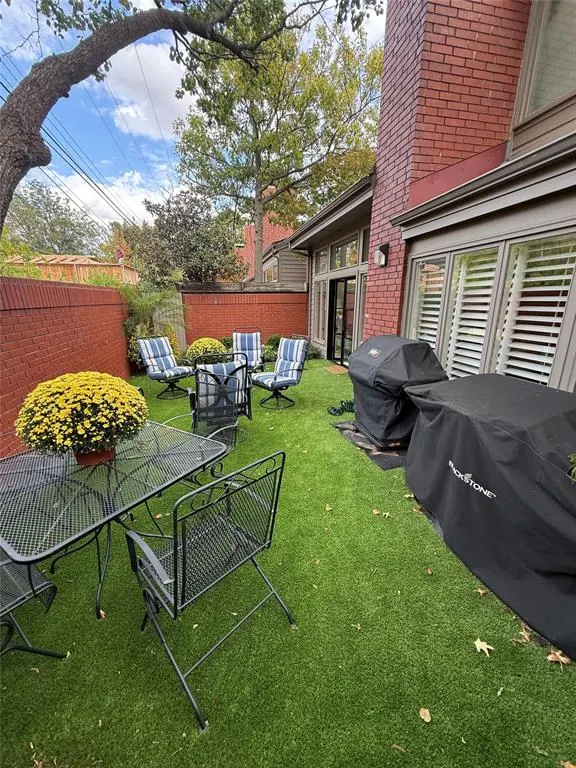 Photo 18 — 2825 NW Grand Boulevard 19, Nichols Hills, OK 73116
