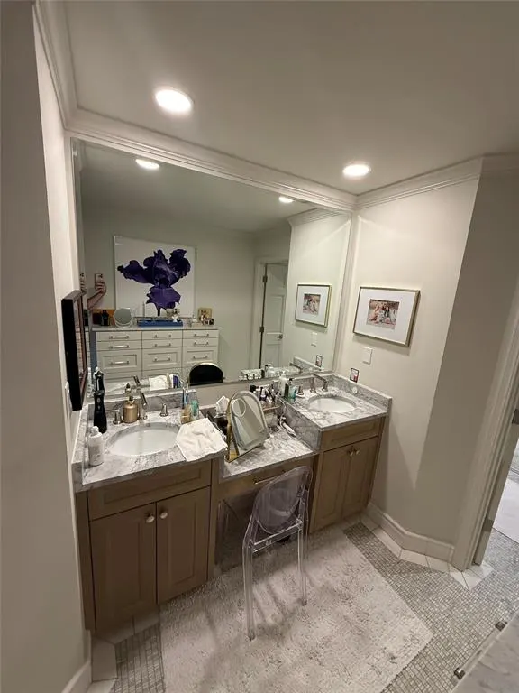 Photo 28 — 2825 NW Grand Boulevard 19, Nichols Hills, OK 73116
