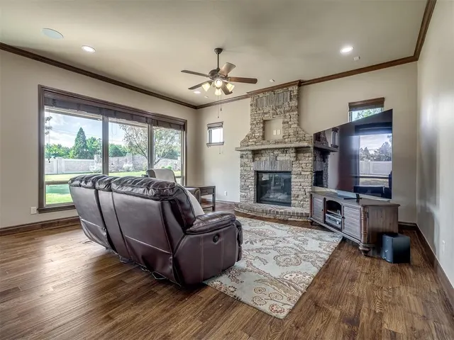 Photo 5 — 320 NW 151st Place, Edmond, OK 73013