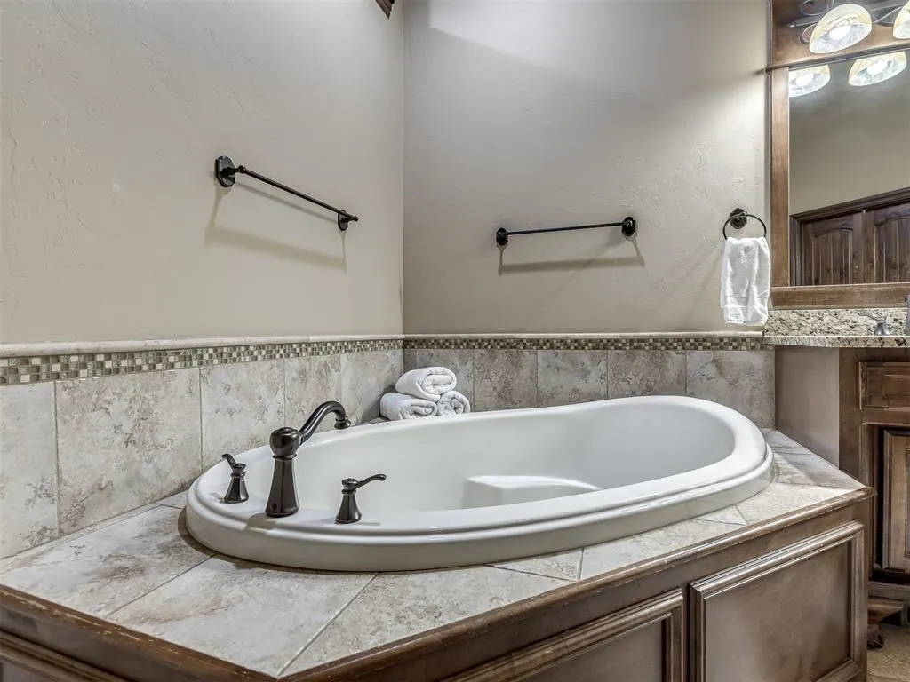 Photo 23 — 320 NW 151st Place, Edmond, OK 73013