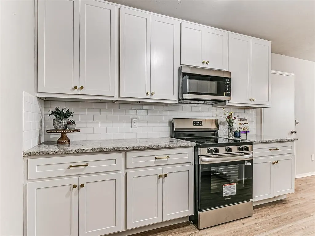 Photo 16 — 1701 Greenway Avenue, Yukon, OK 73099