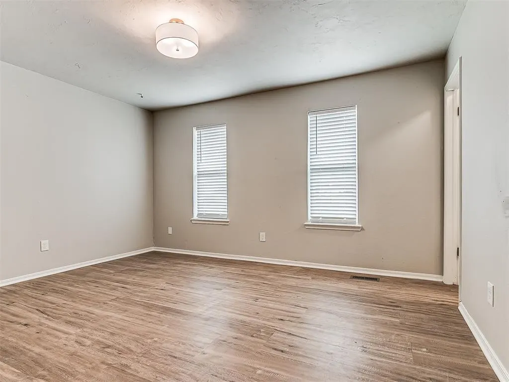 Photo 24 — 1701 Greenway Avenue, Yukon, OK 73099