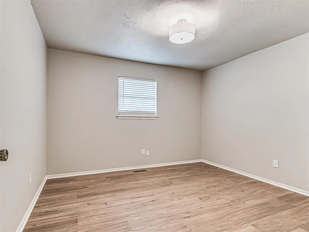 Photo 35 — 1701 Greenway Avenue, Yukon, OK 73099